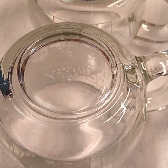 Vintage Nestle Glass World Map Mugs Set (4) - Picture 5 of 7